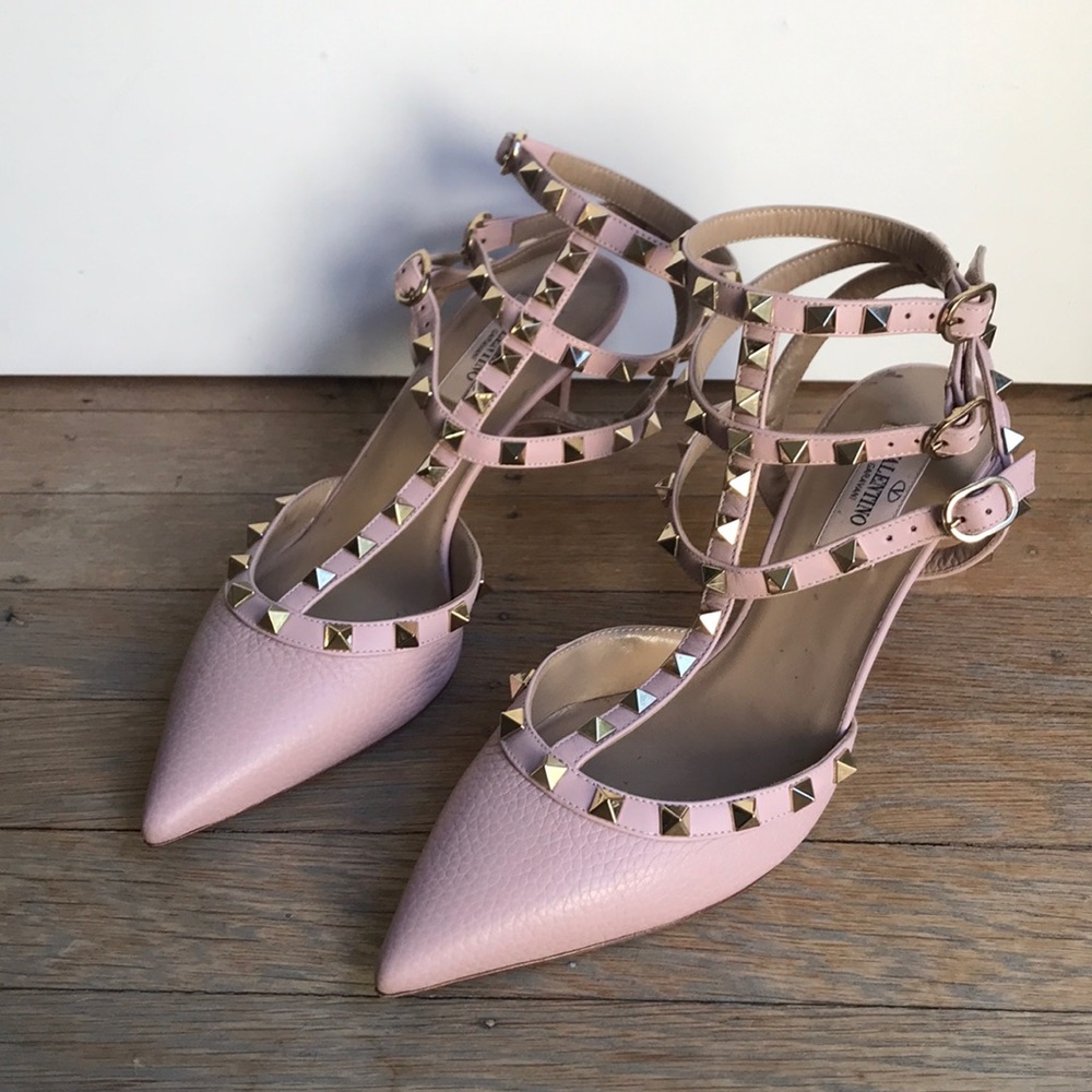 Valentino Garavani Rockstud Pumps in  Pink 38 NEW!!